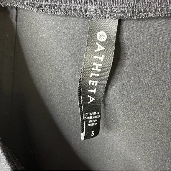 Athleta Zephyr Refined Tank Black Size Small Sleeveless Style 530125 - Picture 6 of 8